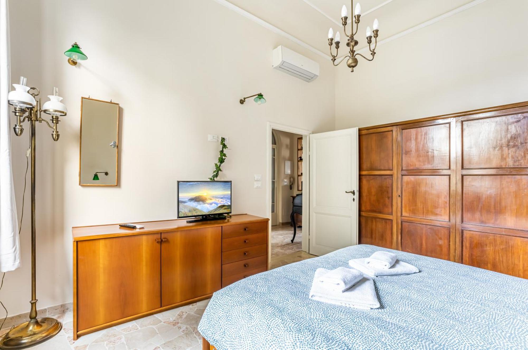 Bright Apartment With Private Garden And Balcony Floransa Dış mekan fotoğraf