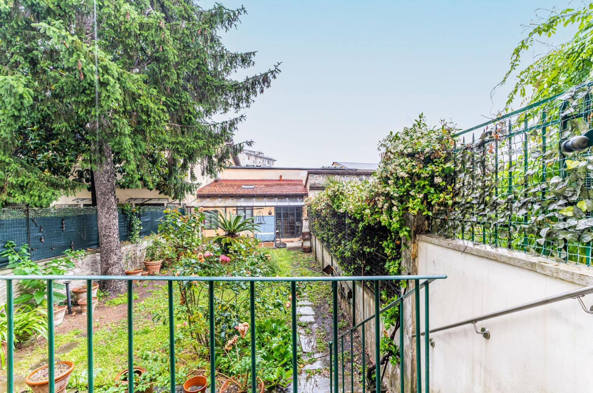 Bright Apartment With Private Garden And Balcony Floransa Dış mekan fotoğraf